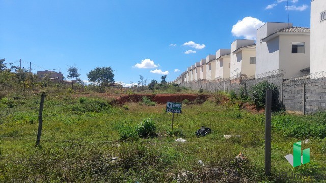 Terreno à venda, 1200m² - Foto 2