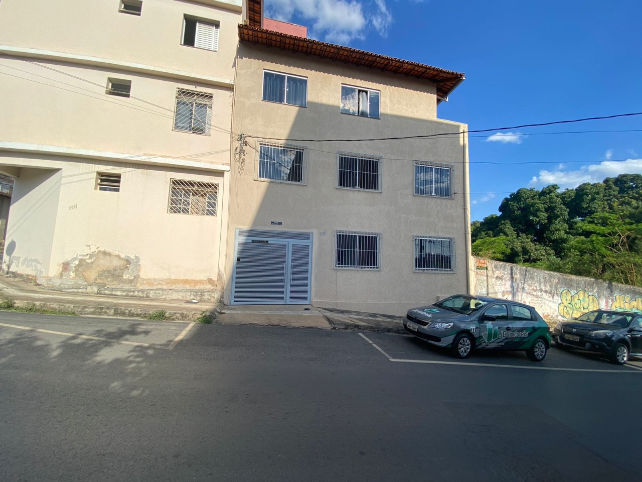 Apartamento à venda com 2 quartos, 7m² - Foto 2