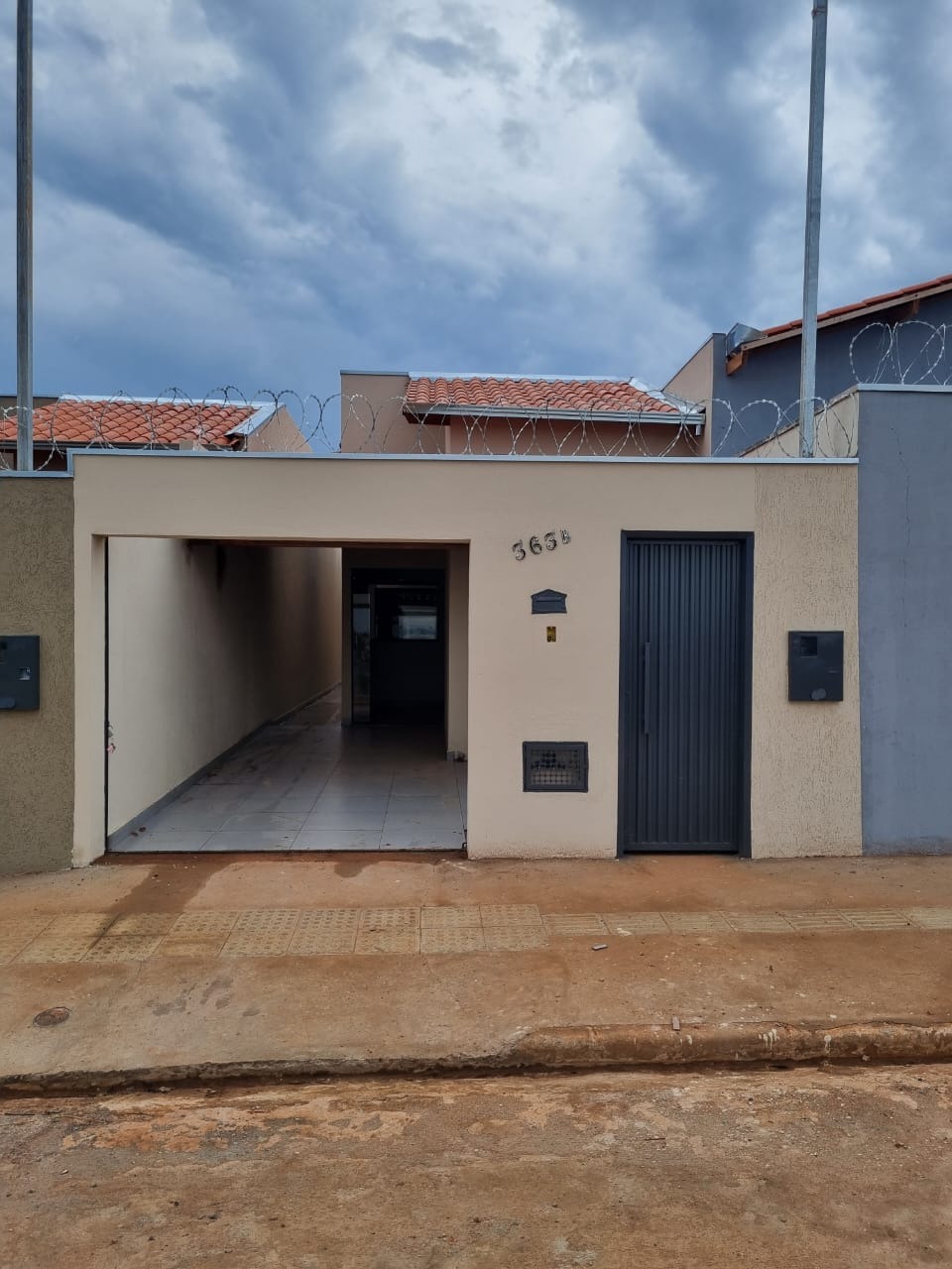 Casa à venda com 2 quartos - Foto 1