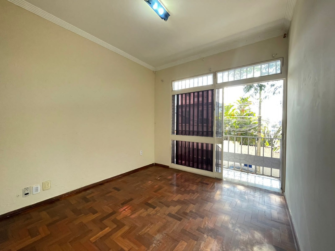 Apartamento à venda com 3 quartos, 103m² - Foto 9