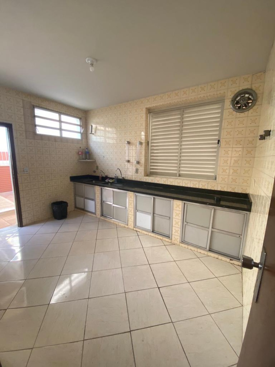 Casa para alugar com 6 quartos - Foto 5