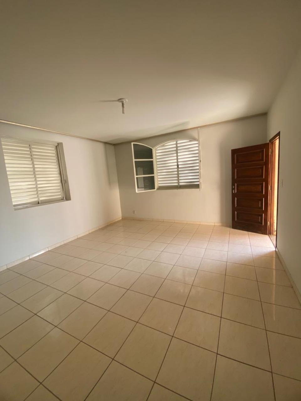 Casa para alugar com 6 quartos - Foto 2