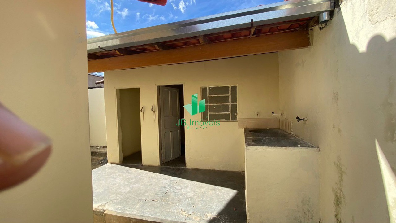 Casa à venda com 3 quartos, 200m² - Foto 3