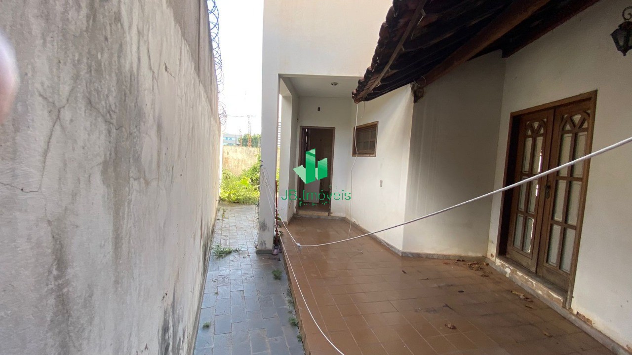 Casa à venda e aluguel com 4 quartos, 420m² - Foto 21