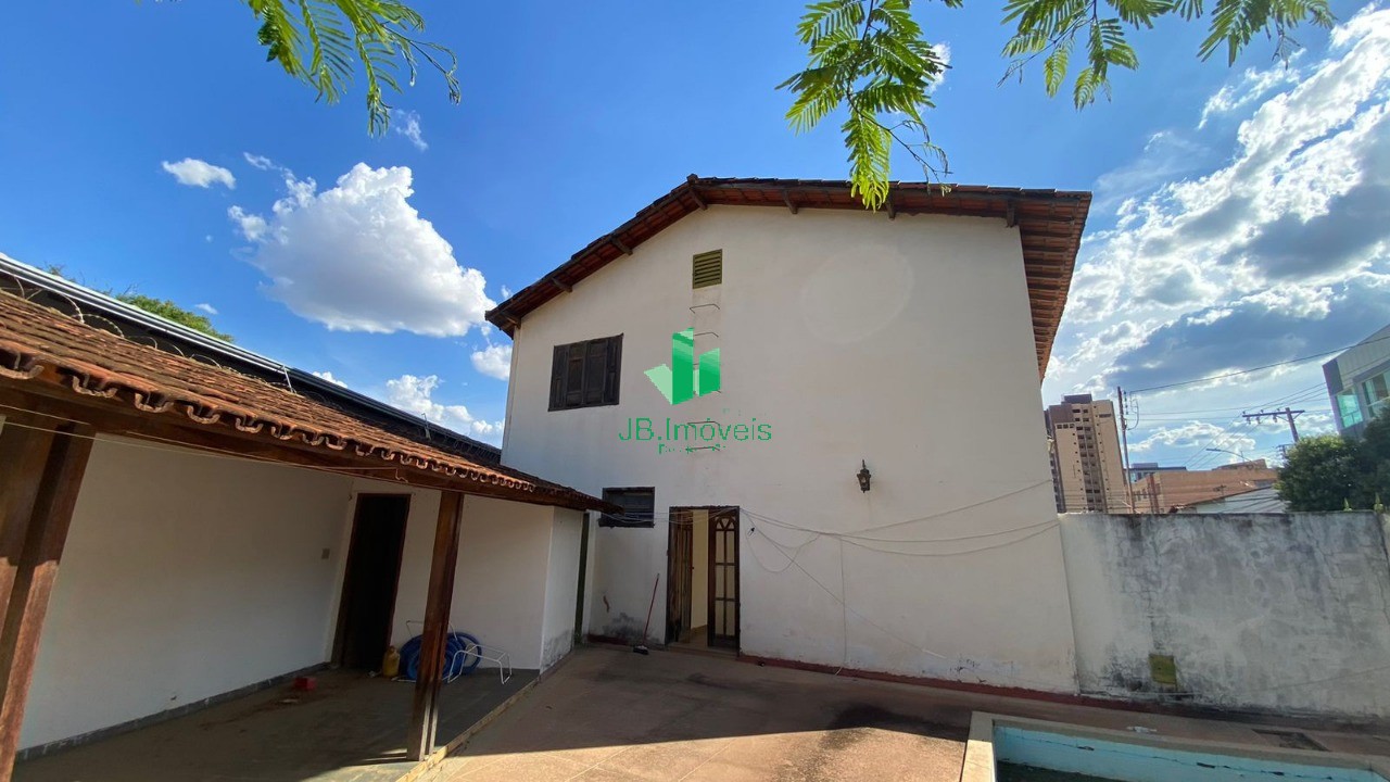 Casa à venda e aluguel com 4 quartos, 420m² - Foto 29