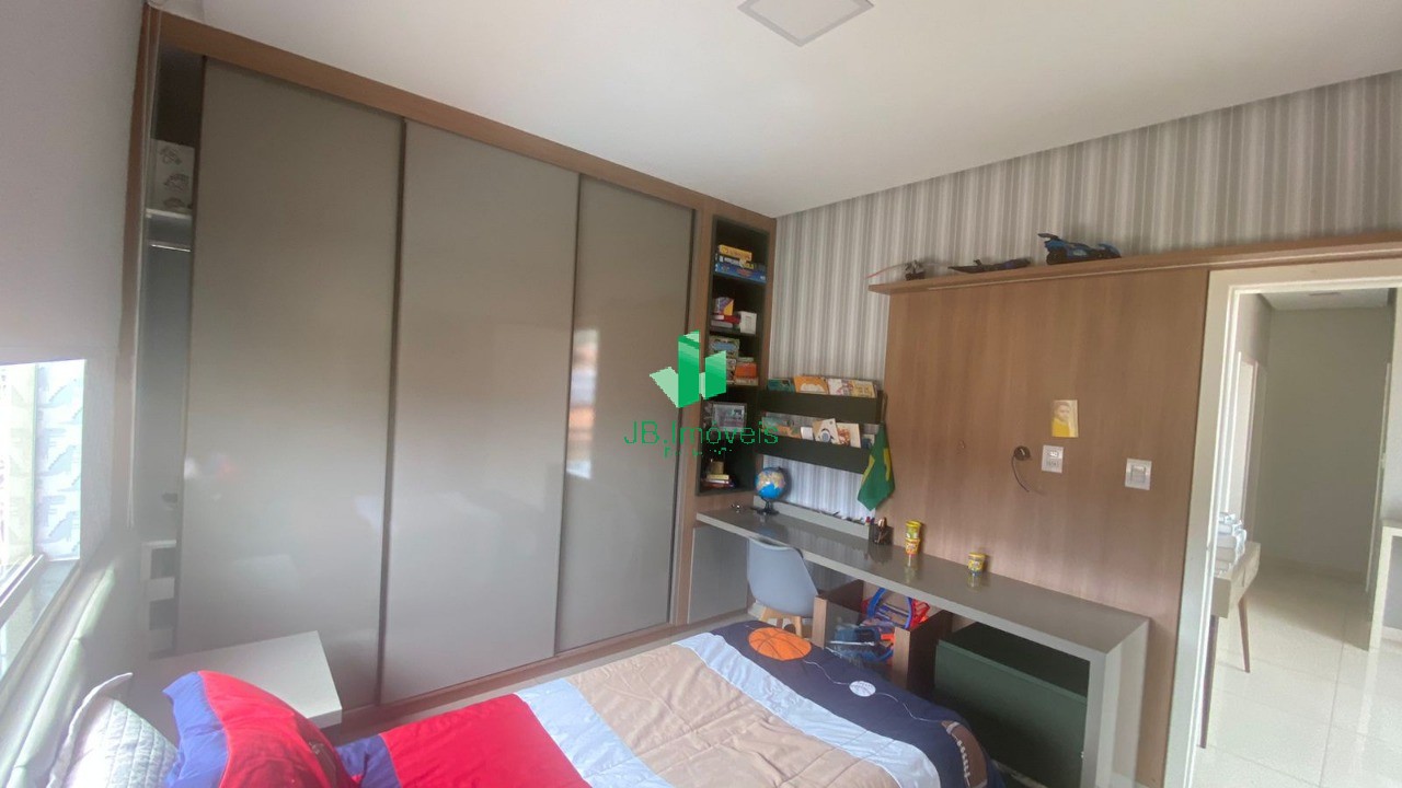 Casa à venda com 4 quartos, 300m² - Foto 13