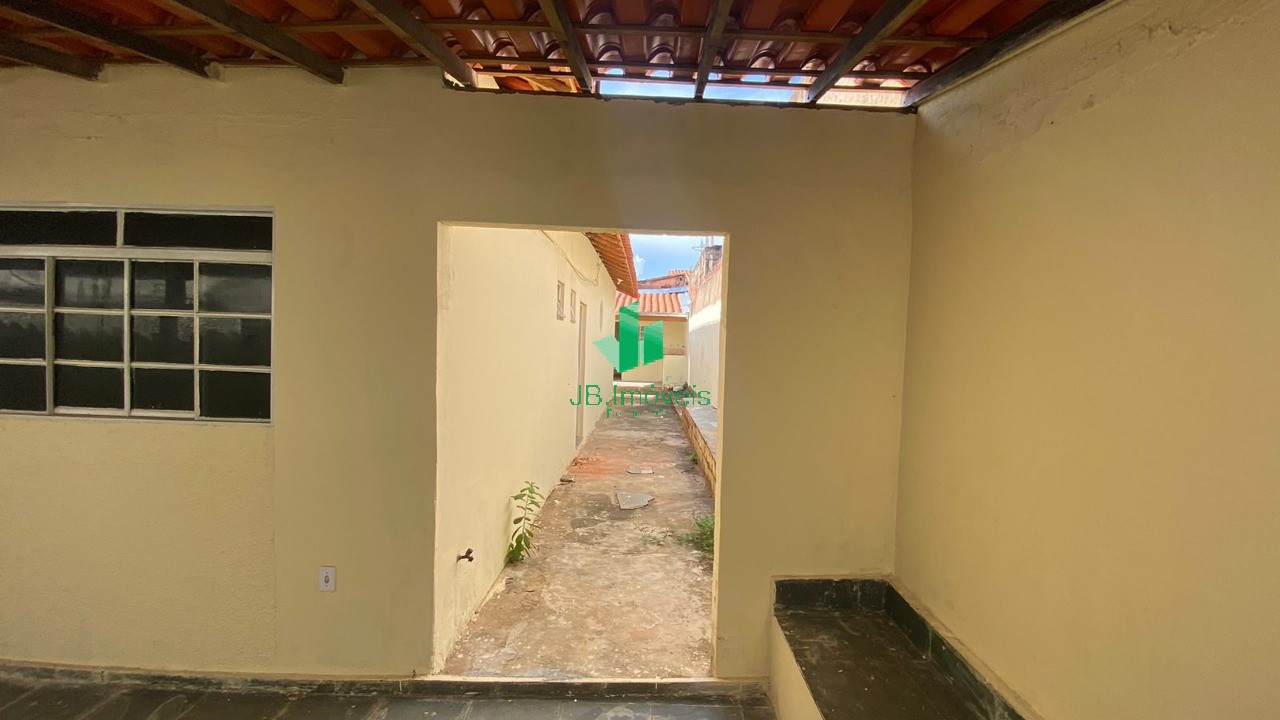 Casa à venda com 3 quartos, 200m² - Foto 22