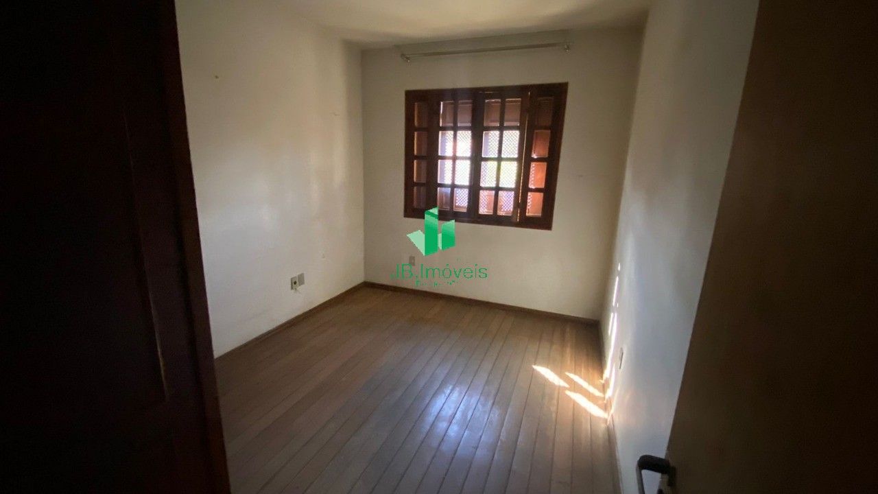 Casa à venda e aluguel com 4 quartos, 420m² - Foto 11