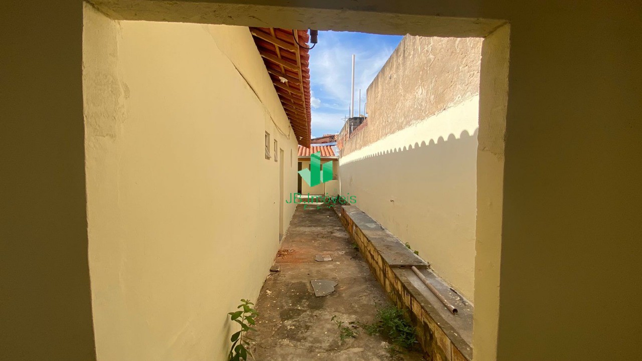 Casa à venda com 3 quartos, 200m² - Foto 5