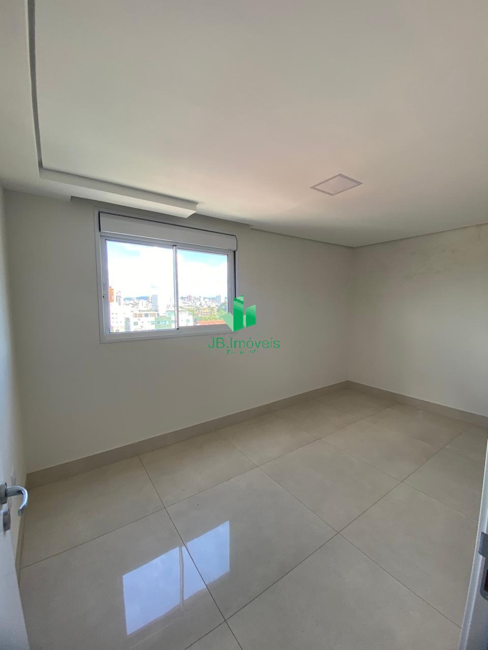 Cobertura para alugar com 3 quartos, 256m² - Foto 2