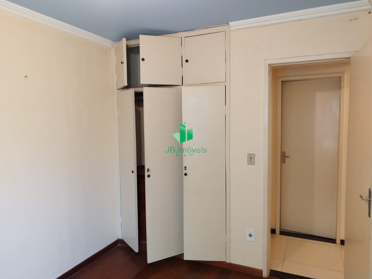 Apartamento para alugar com 3 quartos, 111m² - Foto 7