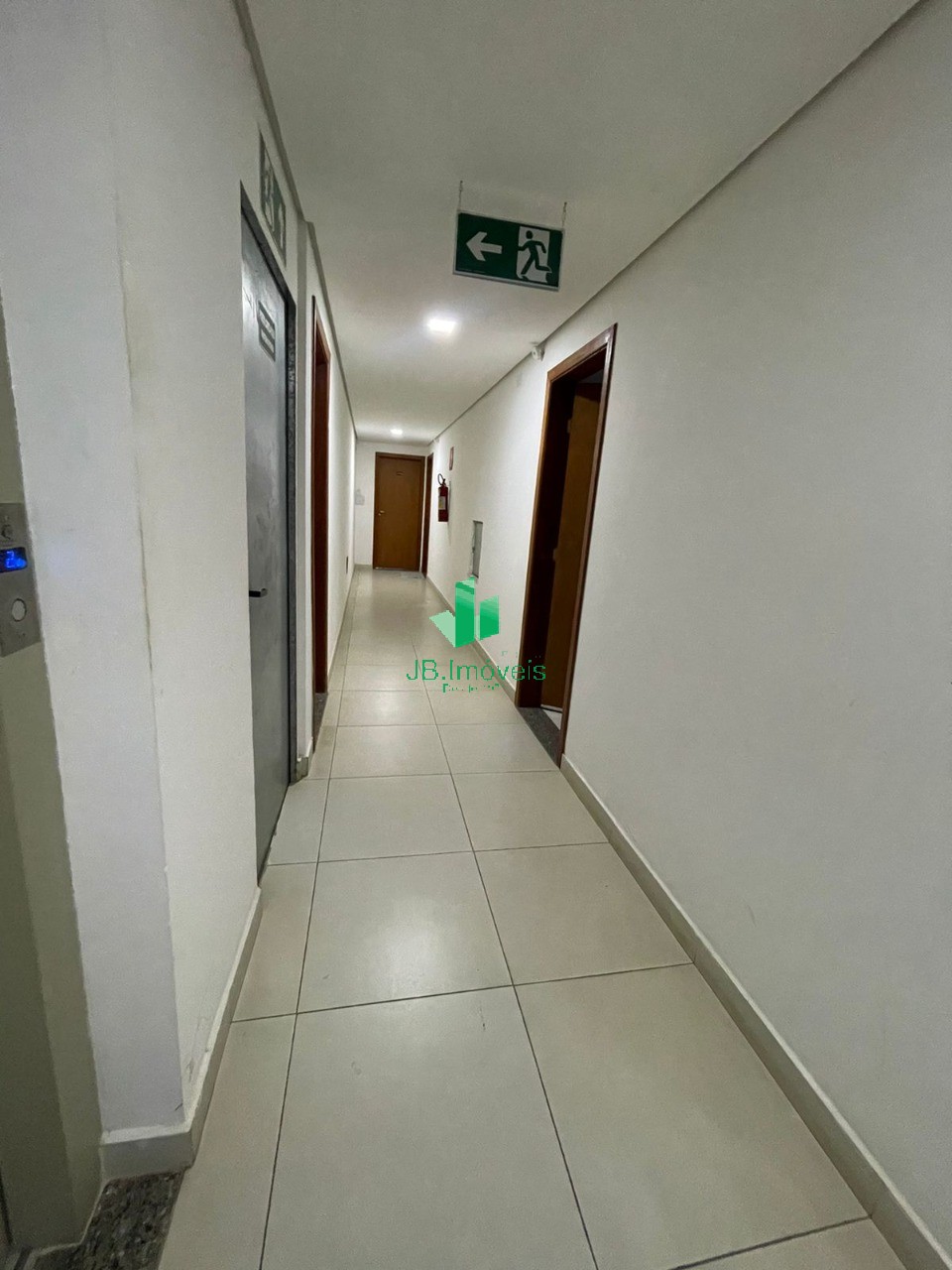 Apartamento para alugar com 2 quartos, 111m² - Foto 5