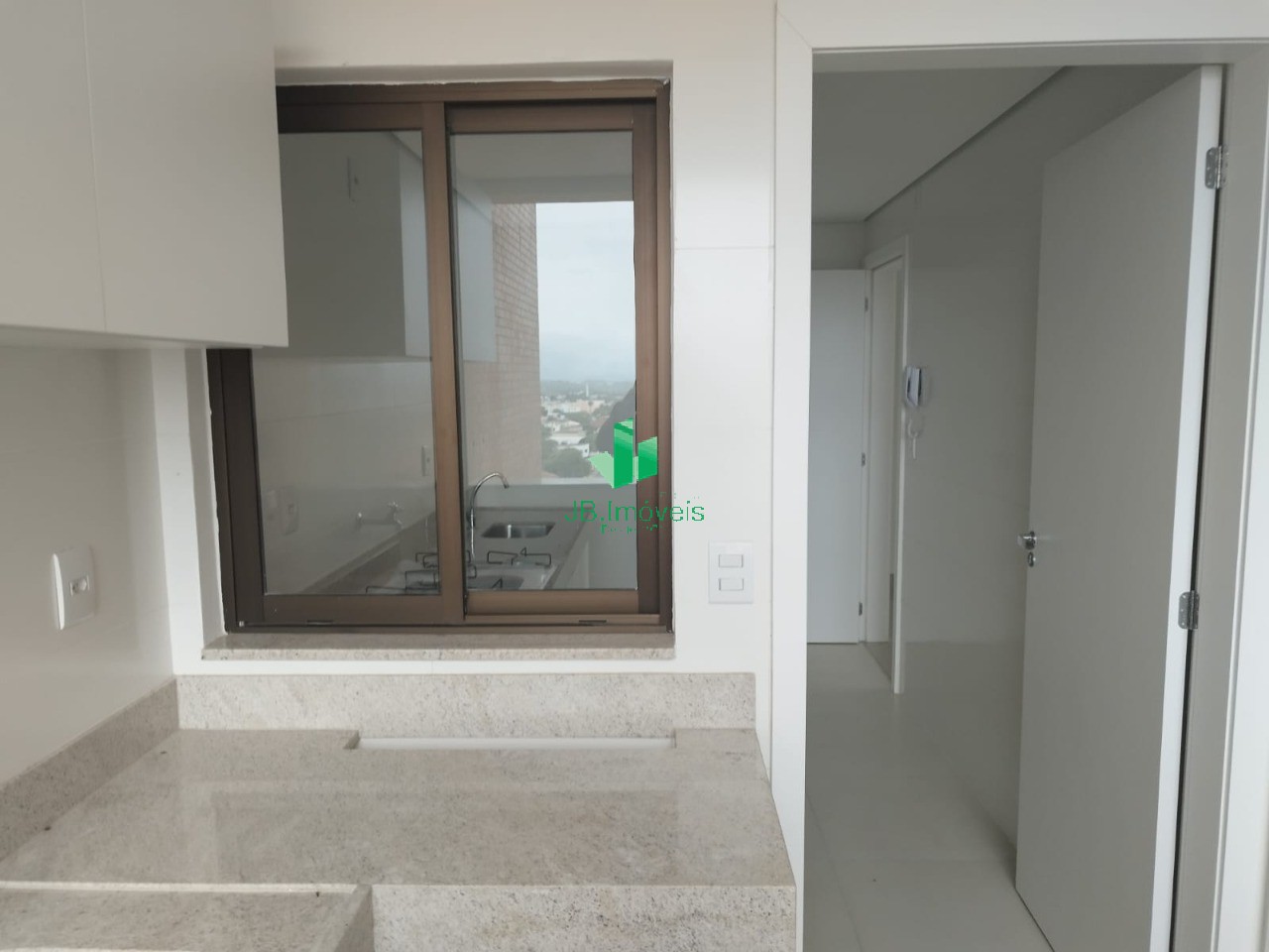 Apartamento para alugar com 3 quartos, 111m² - Foto 29