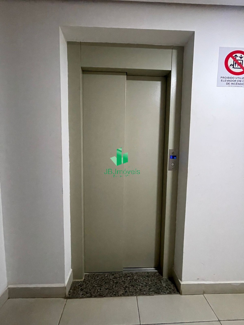 Apartamento para alugar com 2 quartos, 111m² - Foto 3