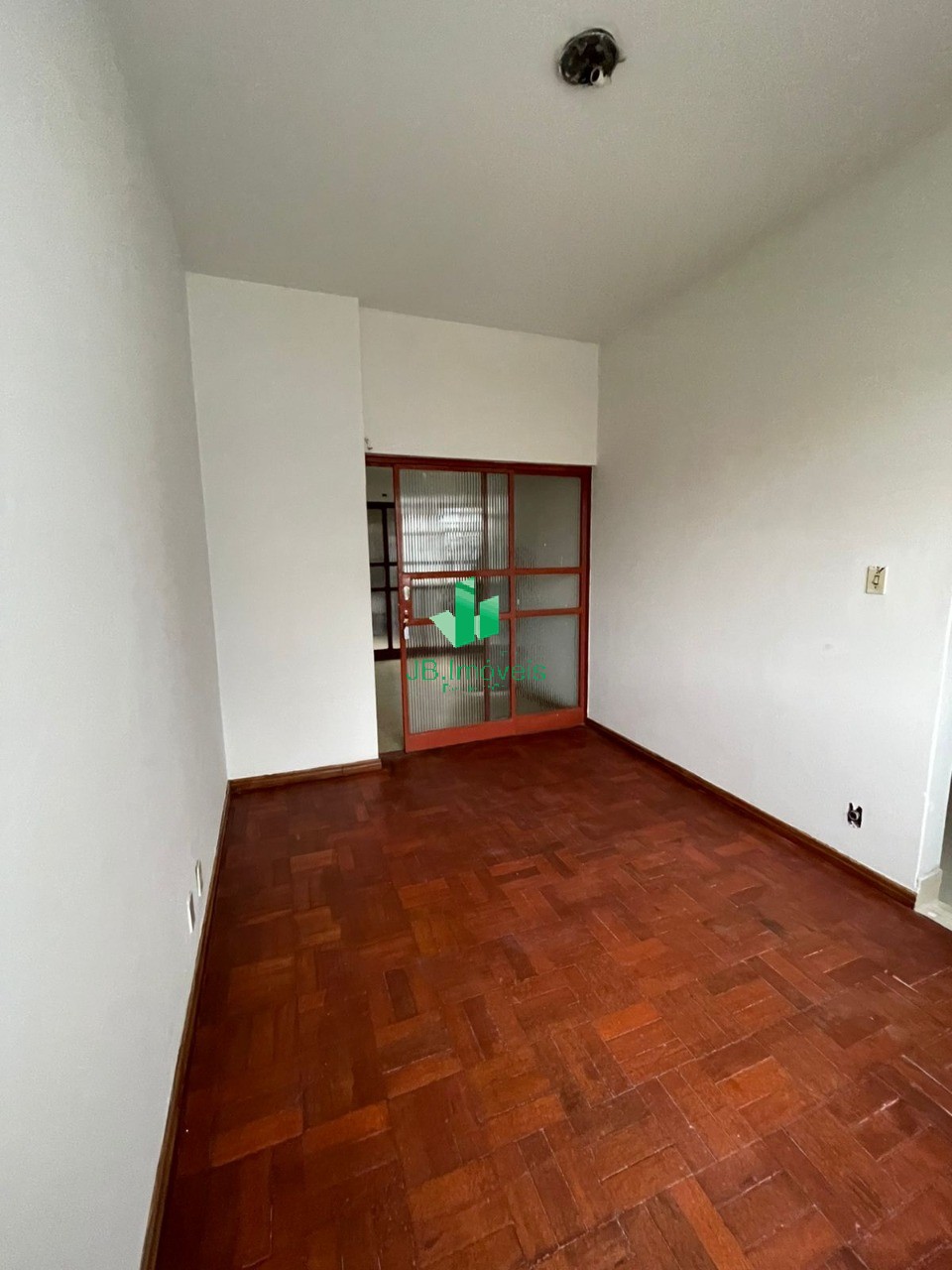 Apartamento para alugar com 3 quartos, 94m² - Foto 2