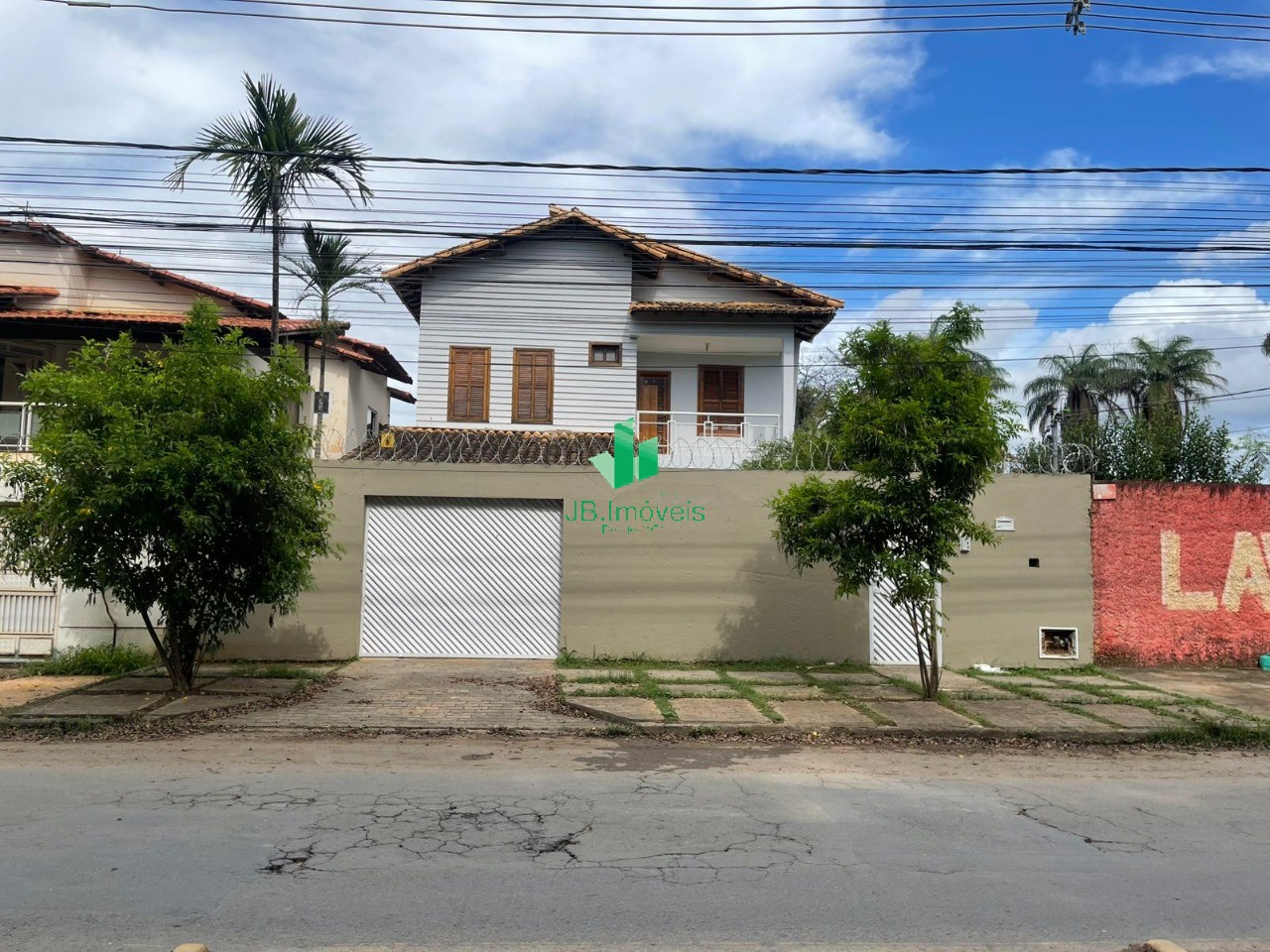 Casa, 6 quartos, 300 m² - Foto 1