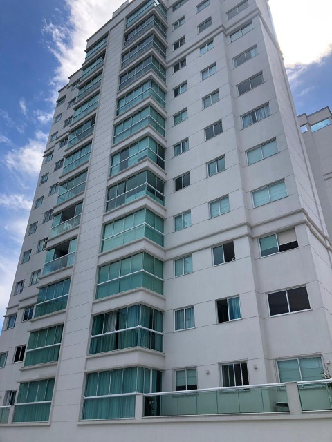 Apartamento para alugar  no Atiradores - Joinville, SC. Imóveis