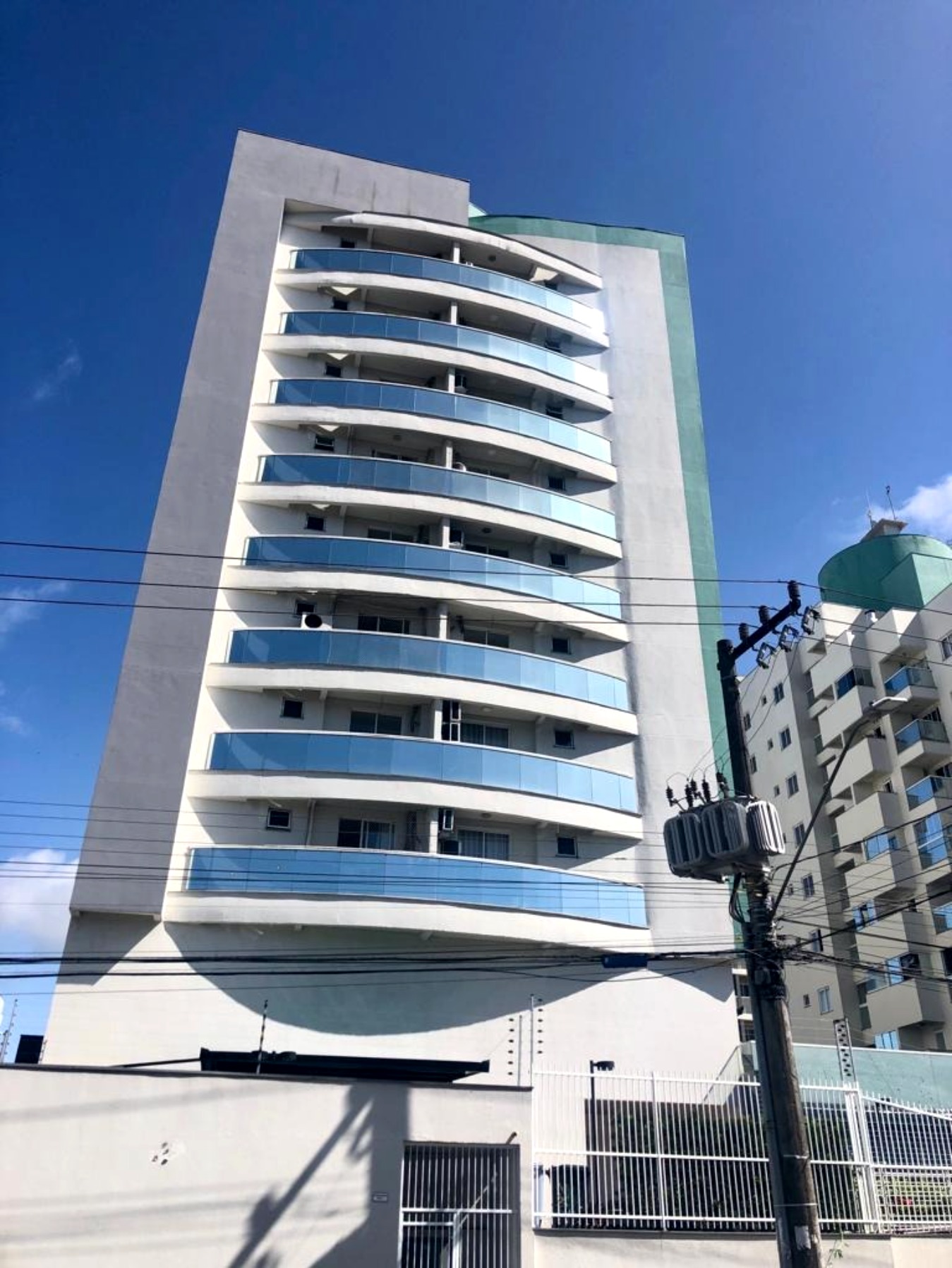 Apartamento para alugar  no Bom Retiro - Joinville, SC. Imóveis