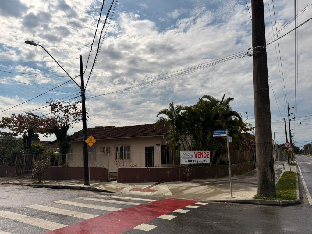 Casa à venda  no Bucarein - Joinville, SC. Imóveis