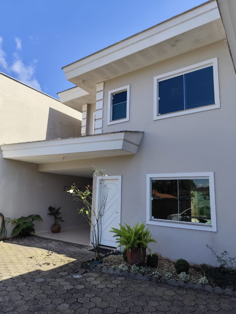 Casa com 3 Dormitórios para alugar, 131 m² por R$ 3.500,00 Casa com 3 Dormitórios para alugar, 131 m² por R$ 3.500,00