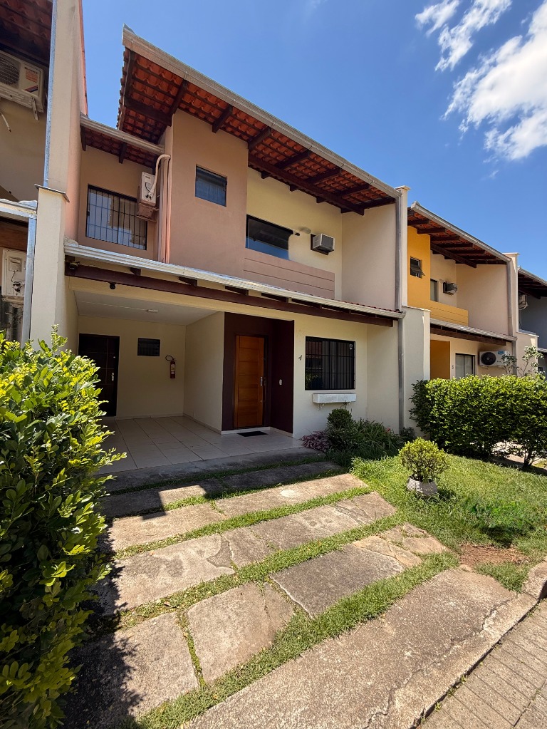 Casa à venda  no América - Joinville, SC. Imóveis