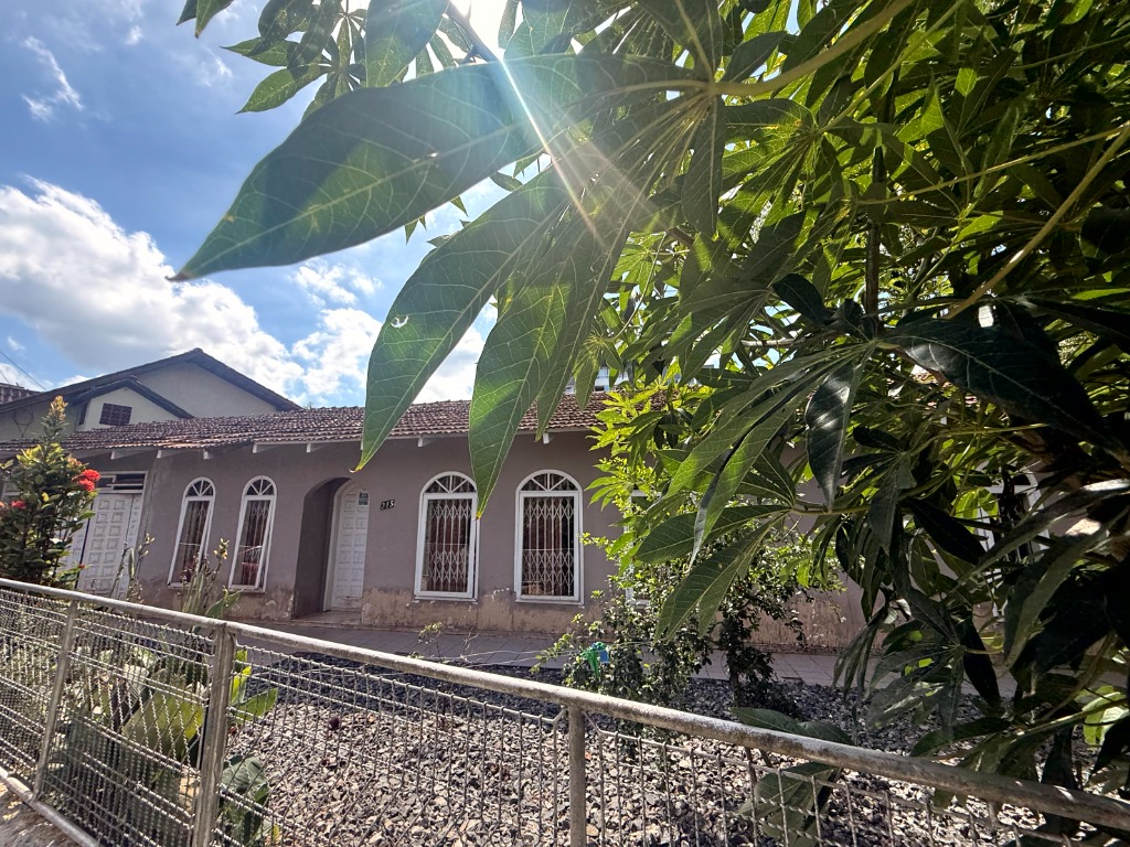 Casa com 3 Dormitórios à venda, 105 m² por R$ 693.000,00 Casa com 3 Dormitórios à venda, 105 m² por R$ 693.000,00