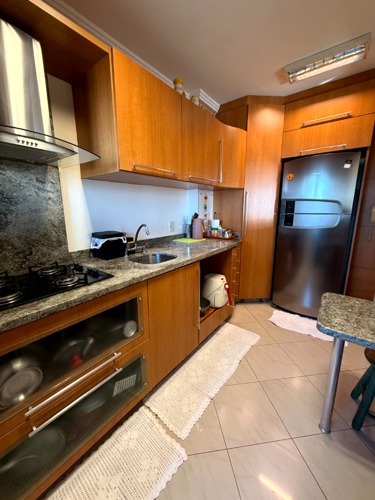 Apartamento com 4 Dormitórios à venda, 154 m² por R$ 1.100.000,00 Apartamento com 4 Dormitórios à venda, 154 m² por R$ 1.100.000,00
