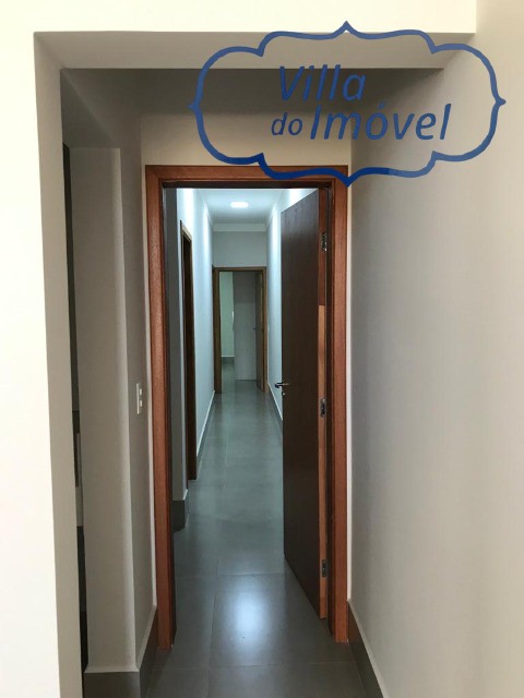 Casa de Condomínio à venda com 3 quartos, 200m² - Foto 2