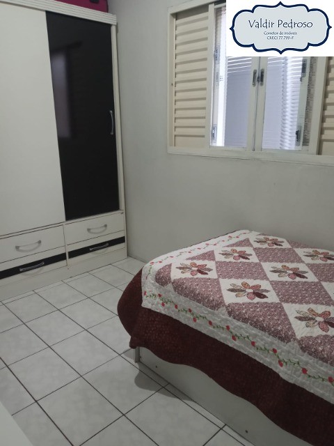 Casa à venda com 2 quartos, 125m² - Foto 17