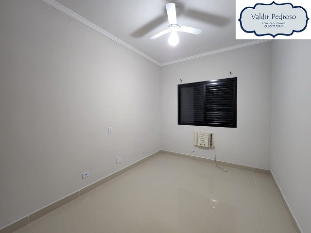 Apartamento à venda com 3 quartos, 101m² - Foto 8