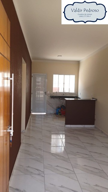 Casa à venda com 2 quartos, 150m² - Foto 4