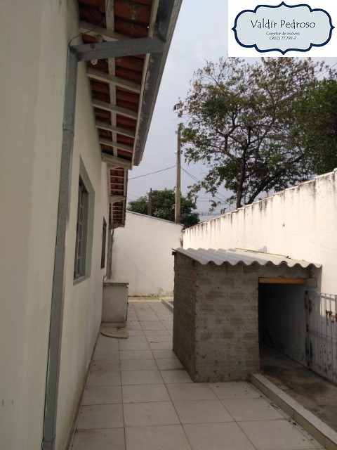 Casa à venda com 4 quartos, 280m² - Foto 2