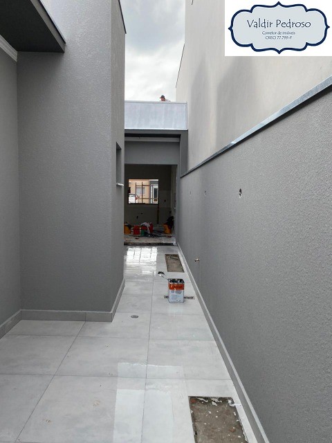 Casa de Condomínio à venda com 3 quartos, 175m² - Foto 1