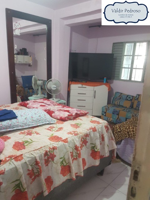 Casa à venda com 6 quartos, 196m² - Foto 28