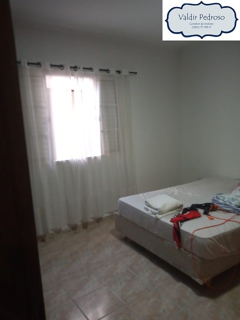 Casa para alugar com 3 quartos, 300m² - Foto 12