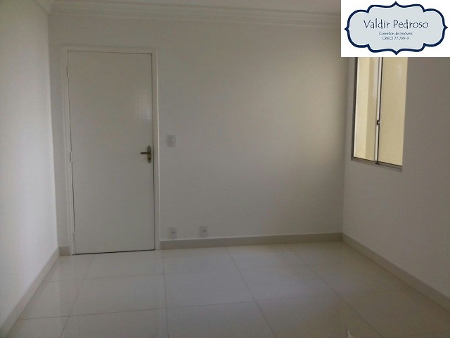 Apartamento à venda com 3 quartos, 59m² - Foto 1