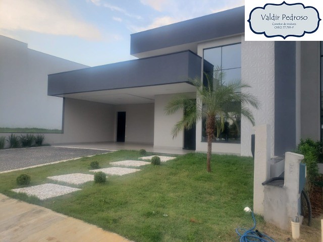 Casa de Condomínio à venda com 3 quartos, 300m² - Foto 1