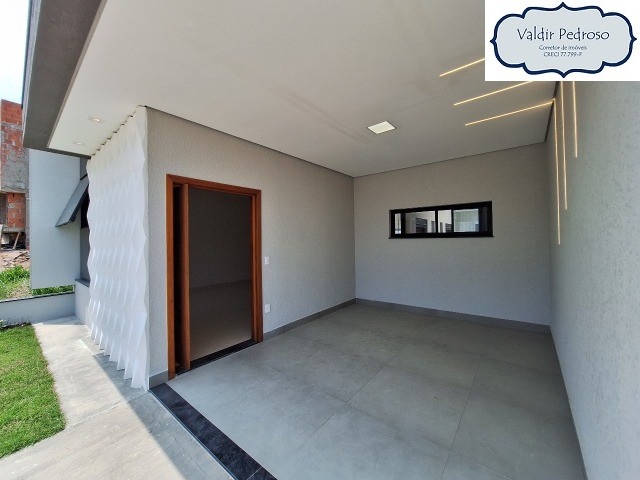 Casa de Condomínio à venda com 3 quartos, 213m² - Foto 4