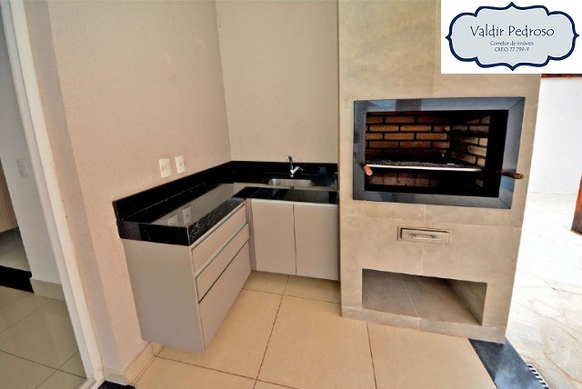 Casa de Condomínio à venda com 4 quartos, 300m² - Foto 4