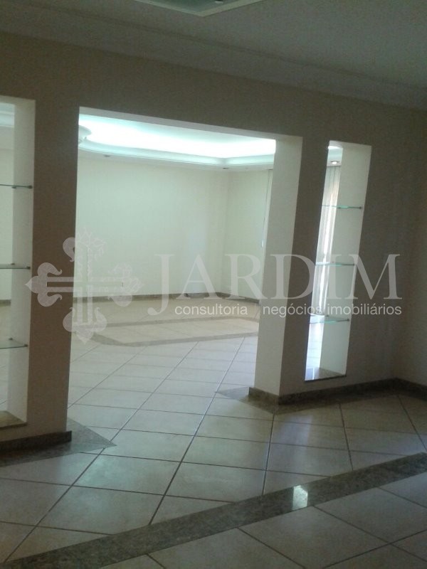 Casa de Condomínio à venda com 3 quartos, 550m² - Foto 6