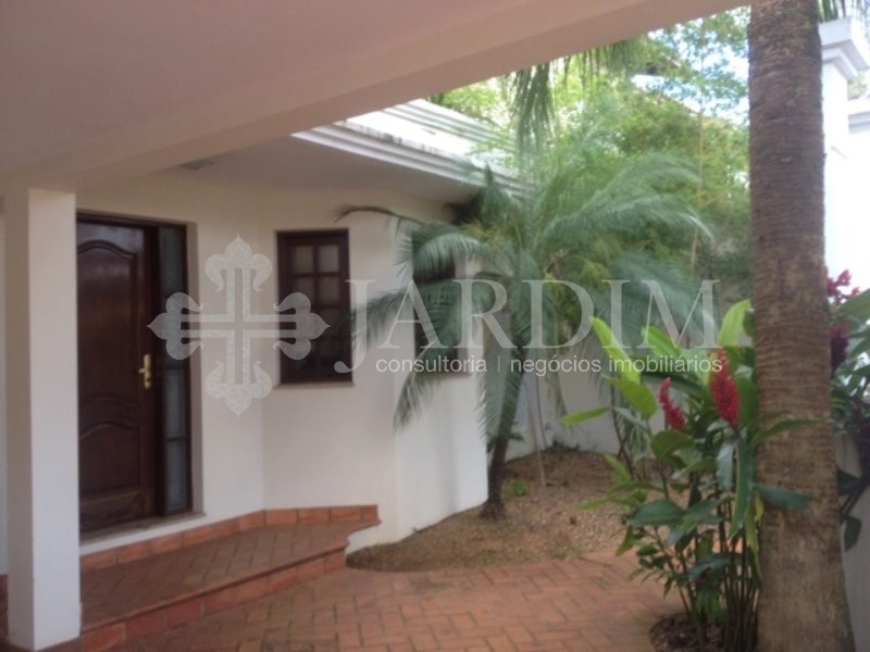 Casa de Condomínio à venda com 3 quartos, 550m² - Foto 28