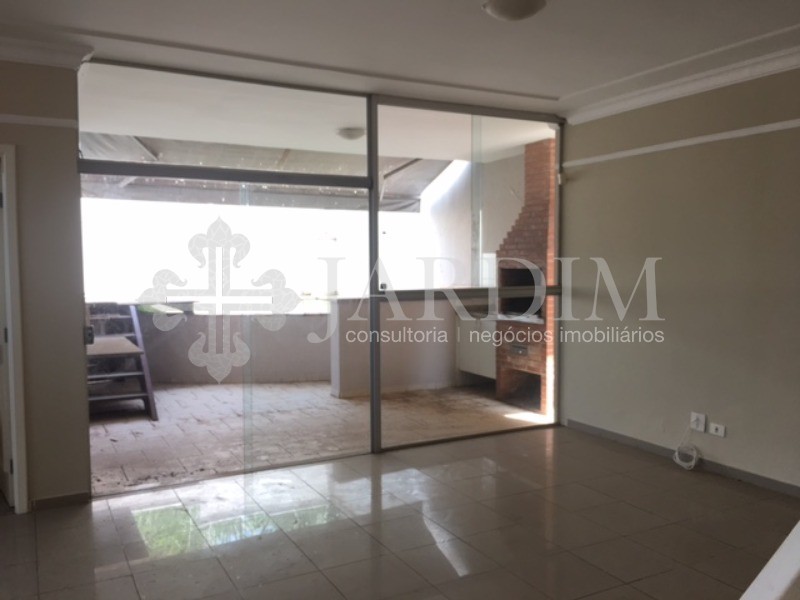 Sobrado à venda e aluguel com 3 quartos, 270m² - Foto 1