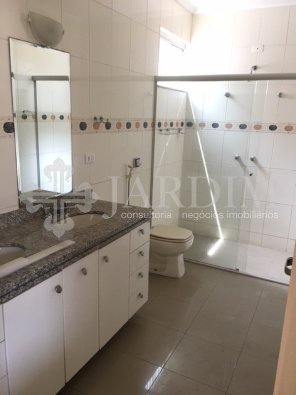 Sobrado à venda e aluguel com 3 quartos, 270m² - Foto 18