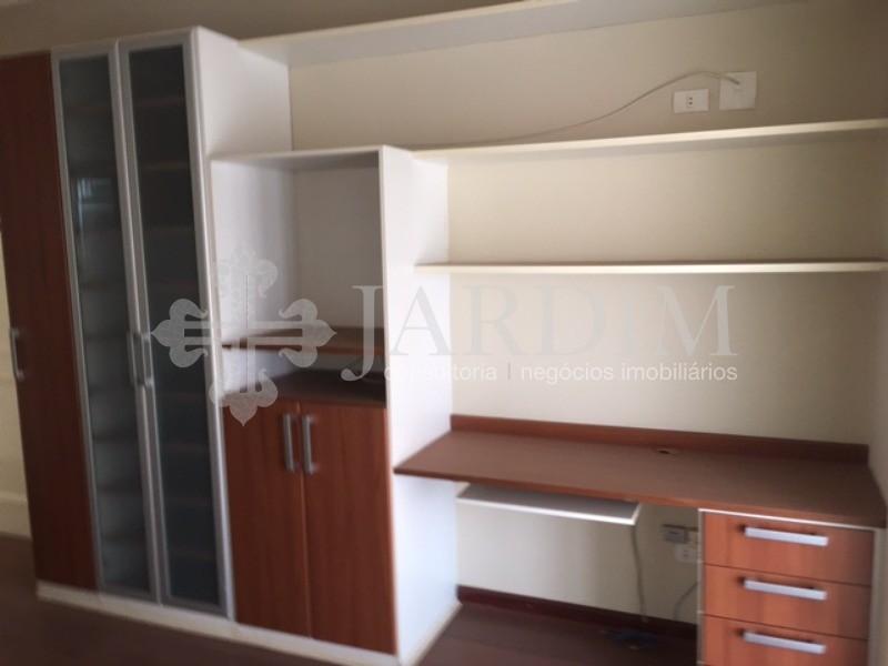 Sobrado à venda e aluguel com 3 quartos, 270m² - Foto 32