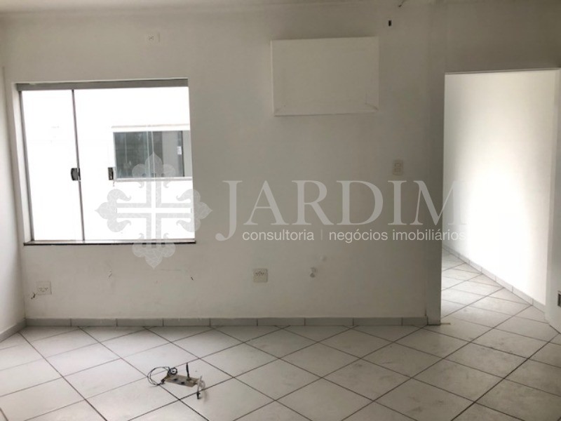 Prédio Inteiro à venda com 1 quarto, 210m² - Foto 17