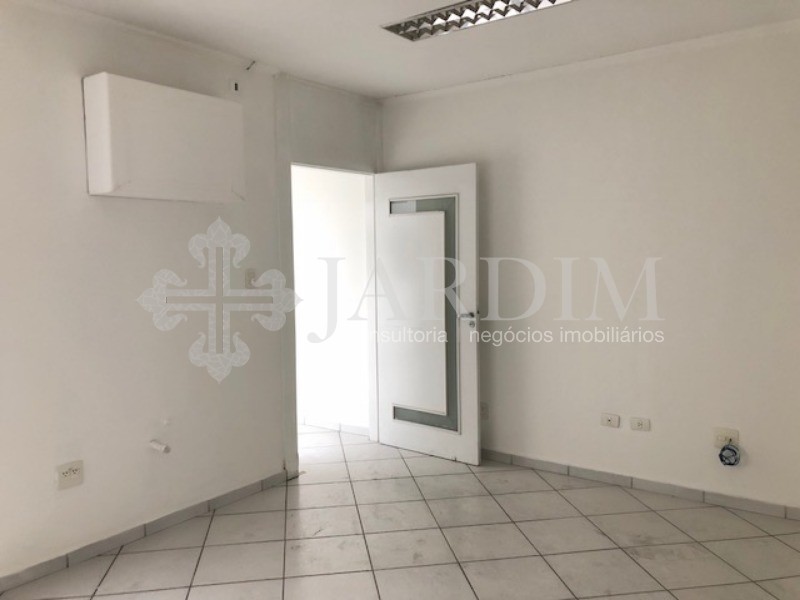 Prédio Inteiro à venda com 1 quarto, 210m² - Foto 18