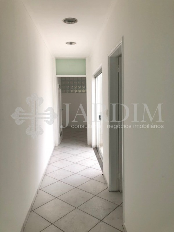 Prédio Inteiro à venda com 1 quarto, 210m² - Foto 26