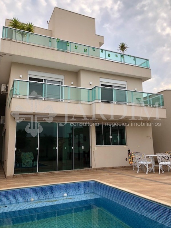 Casa de Condomínio à venda e aluguel com 5 quartos, 500m² - Foto 1