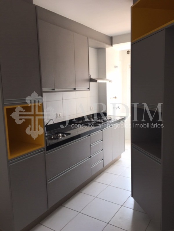 Apartamento à venda com 2 quartos, 62m² - Foto 1