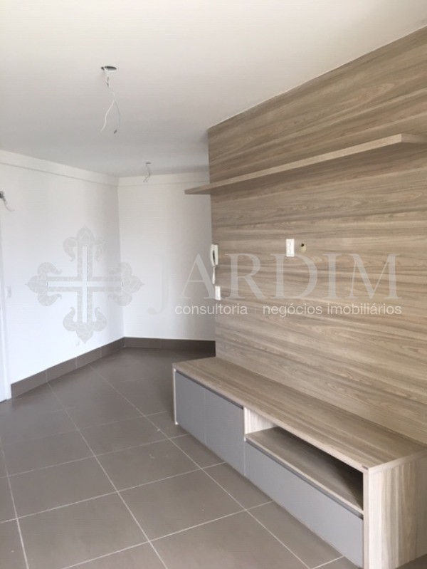 Apartamento à venda com 2 quartos, 62m² - Foto 11